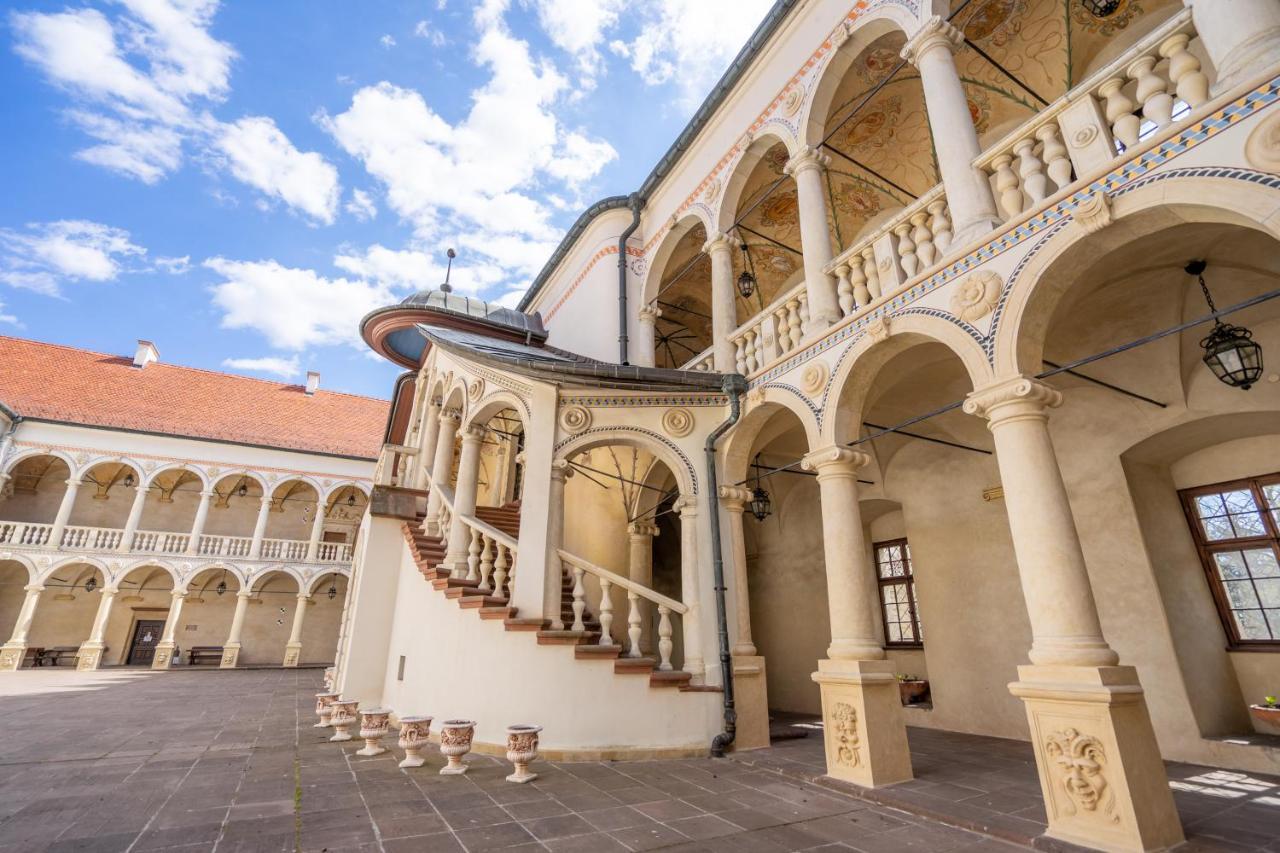 Zamek W Baranowie Sandomierskim Баранув-Сандомерский Экстерьер фото