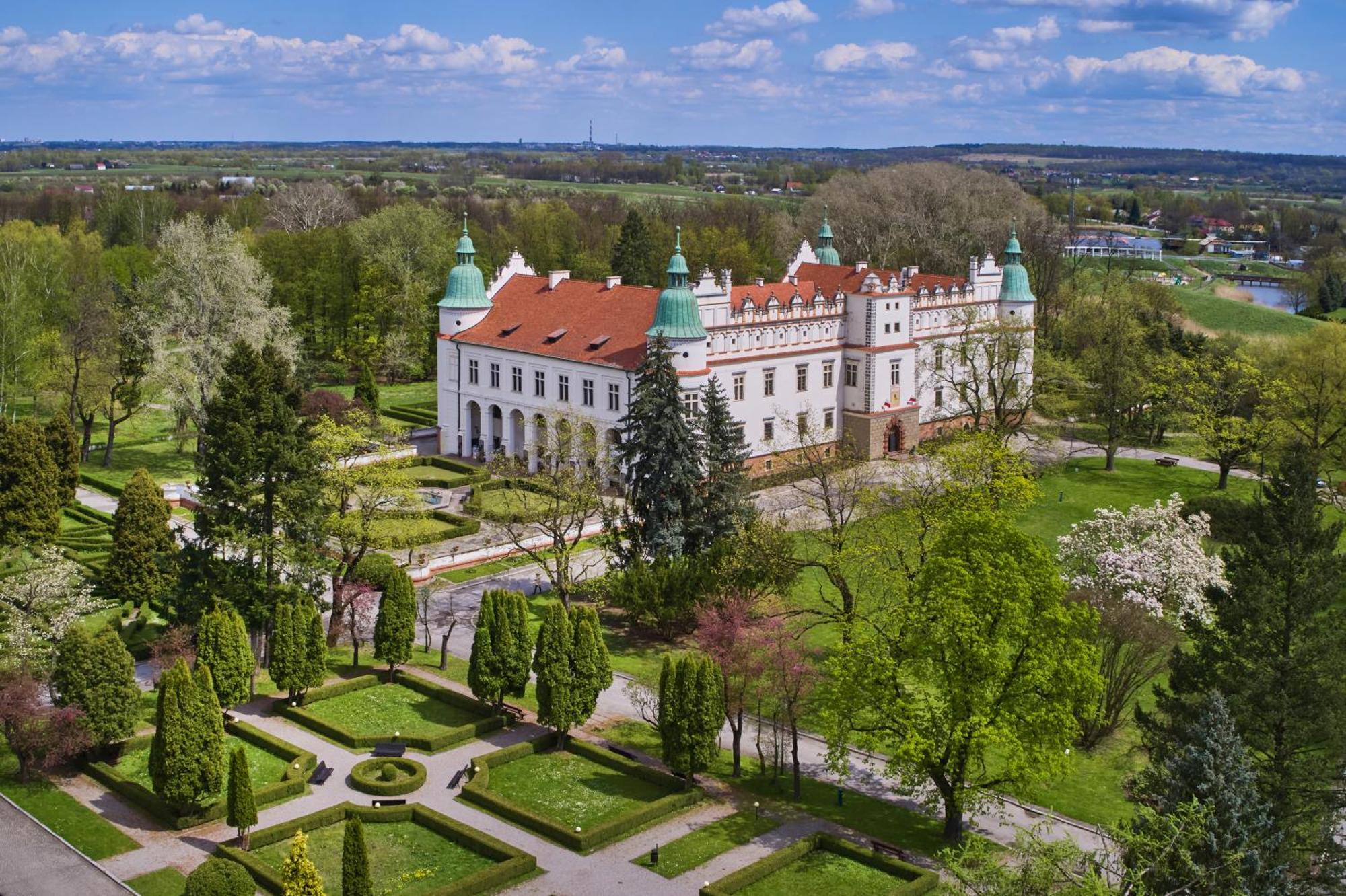 Zamek W Baranowie Sandomierskim Баранув-Сандомерский Экстерьер фото